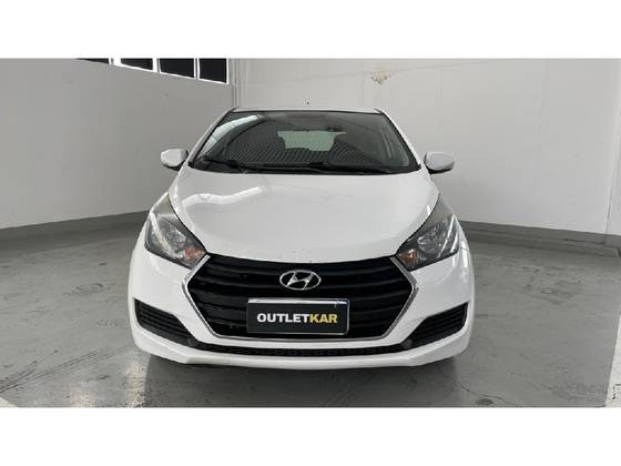 HYUNDAI HB20 1.6 COMFORT PLUS 16V FLEX 4P AUTOMÁTICO HYUNDAI HB20 1.6 COMFORT PLUS 16V FLEX 4P AUTOMÁTICO